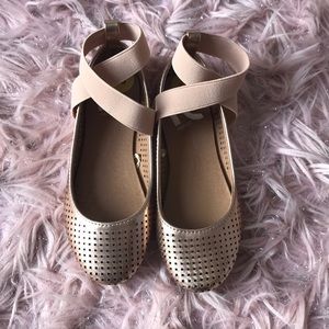 Girls Cute Criss Cross Shoes